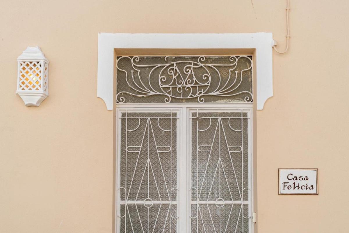 Guesthouse Casa Felicia - Housity