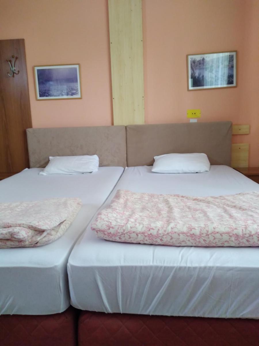 Hostel Bata - Housity