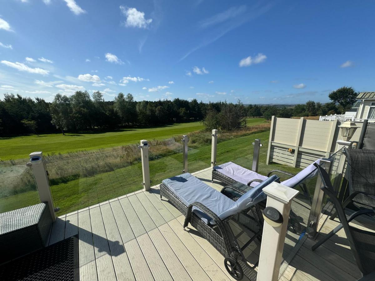 Hot Tub Lodge Percy Wood Golf Course - Housity