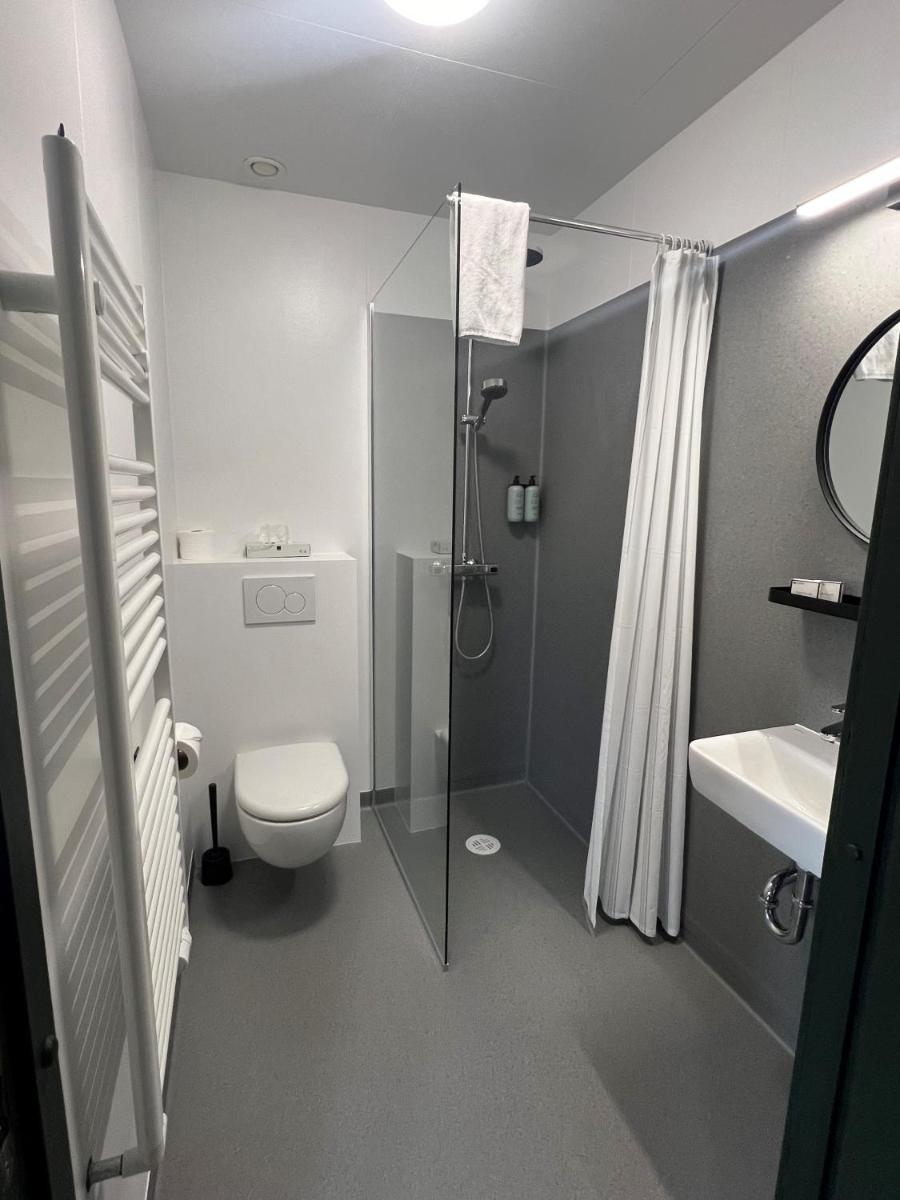 Aurora Lodge Hotel - Housity