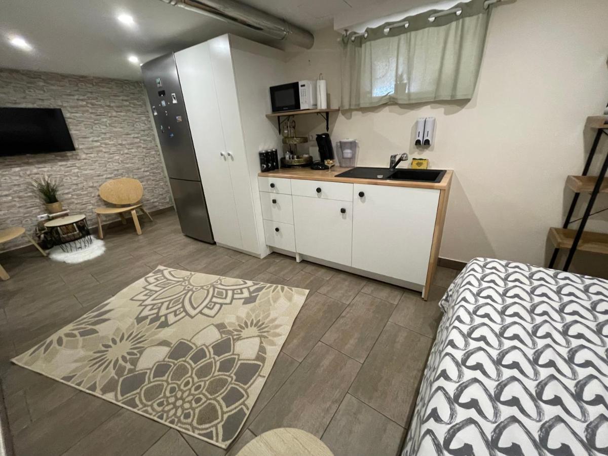 Studio situé aux abords de la forêt avec parking - Housity