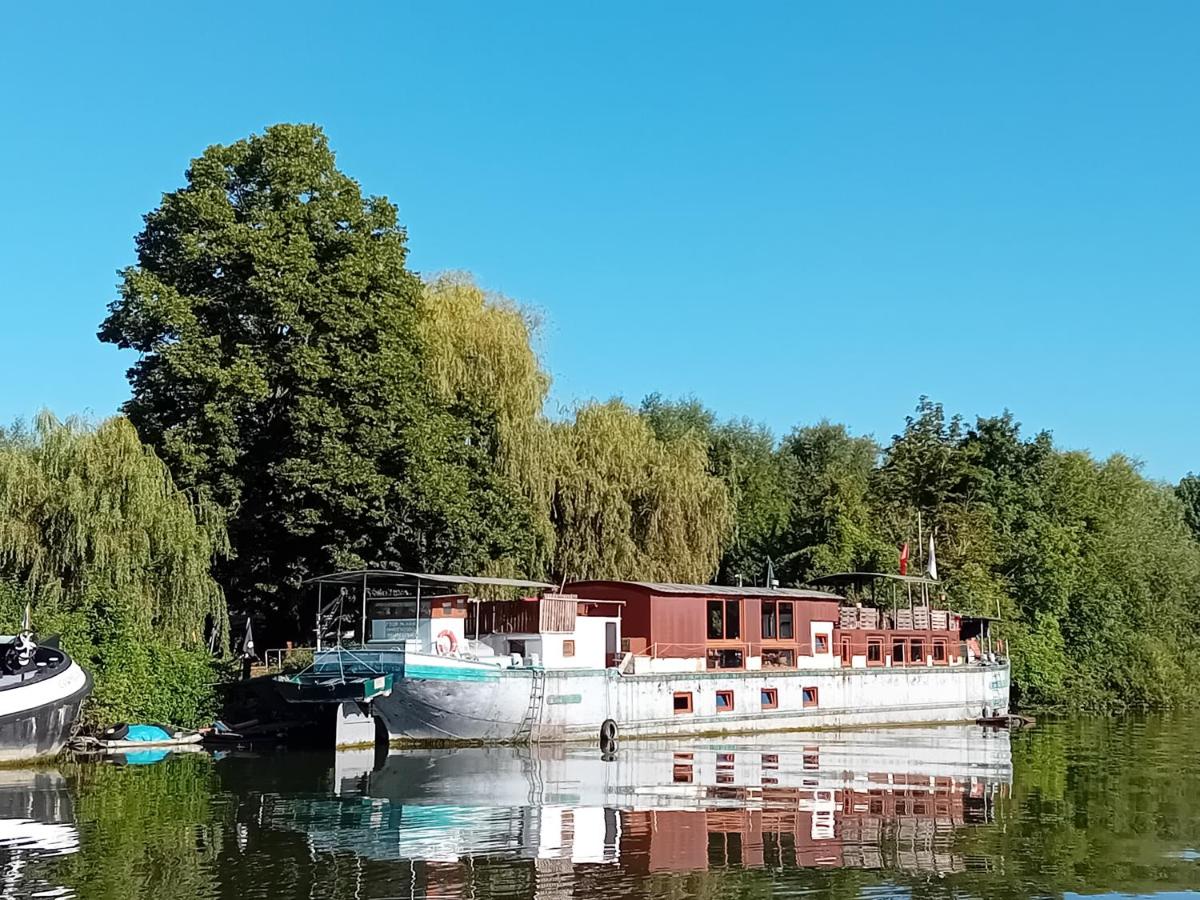APPART sur l'EAU SPA Proche PARIS - Housity