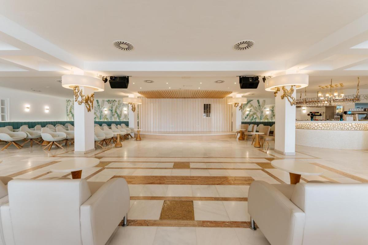 Imagen de la galería de R2 Buganvilla Hotel & Spa, en Morro del Jable