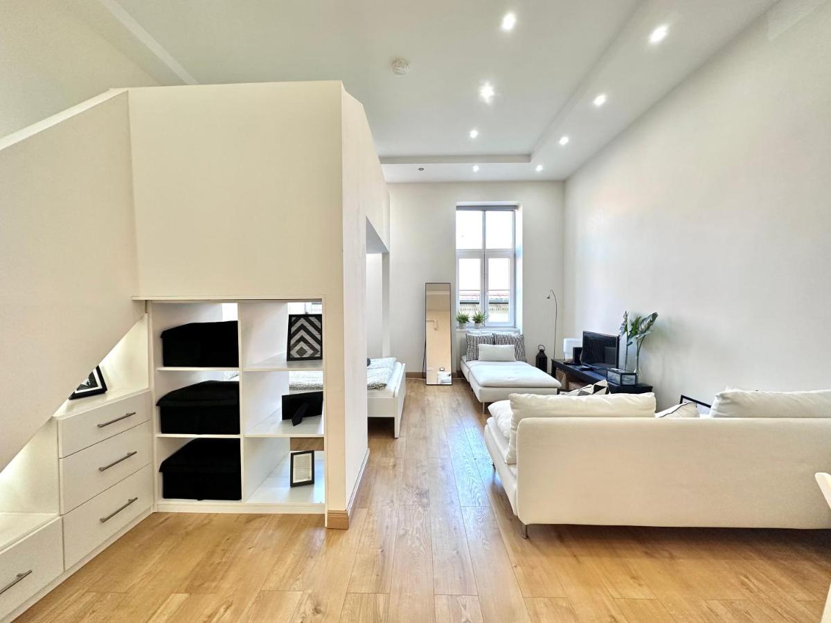 Suitetrails - Center Cozy Gozsdu HOME with 4PPL
