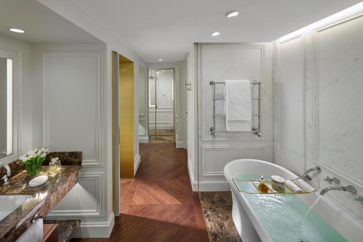 Un baño de Mandarin Oriental Ritz, Madrid
