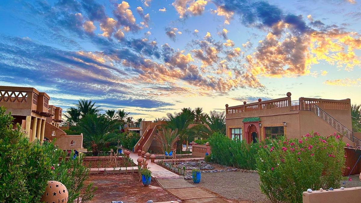 Oasis Tilogui - Luxury hotel in Zagora - Housity