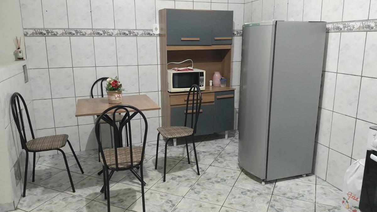 Casa para 9P com escada sem garagem - Housity