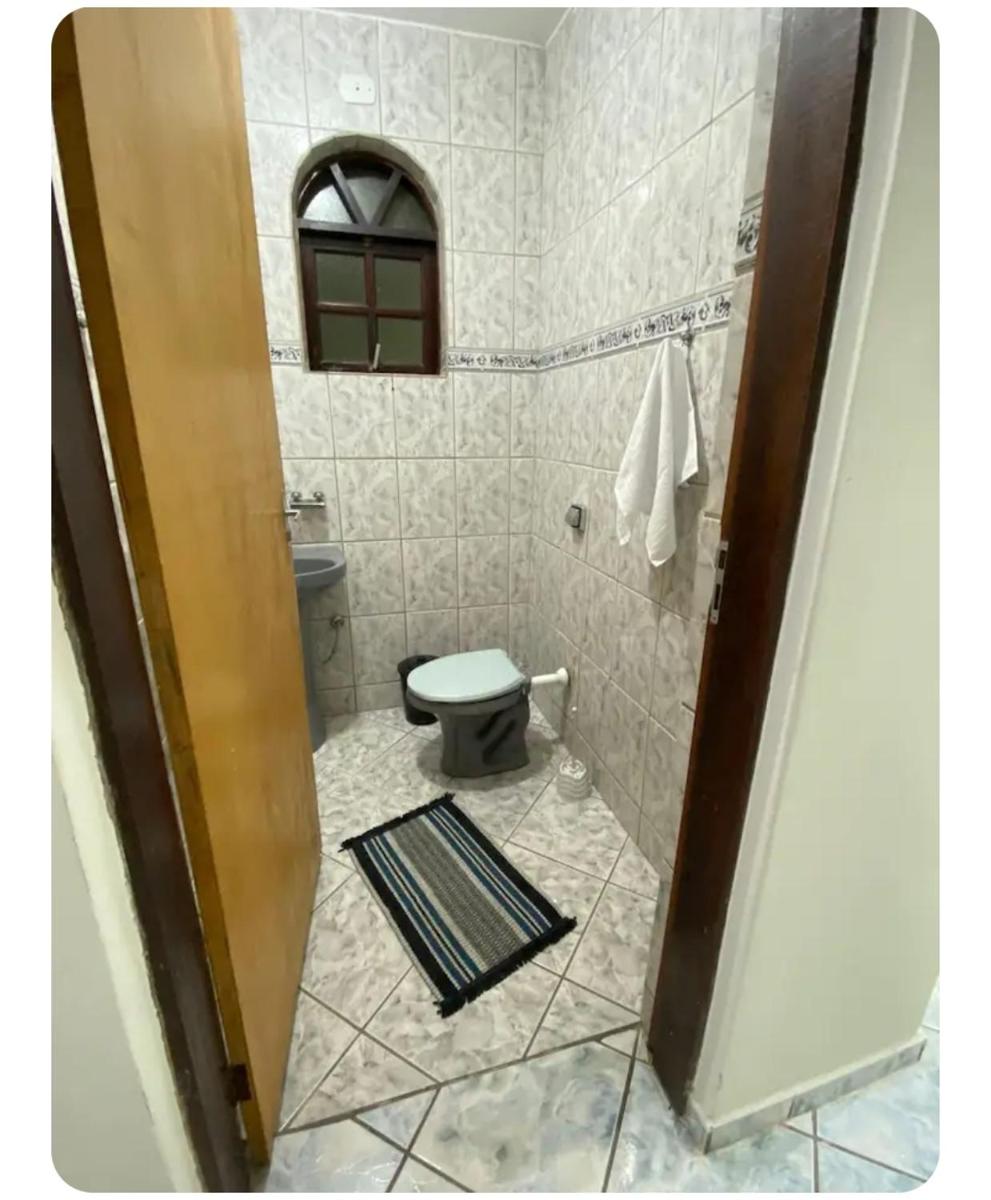 Casa para 9P com escada sem garagem - Housity