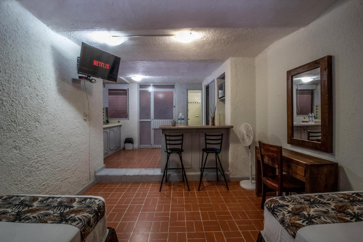 Estudio de dos camas Céntrico en Chapalita 13 - Hizvo