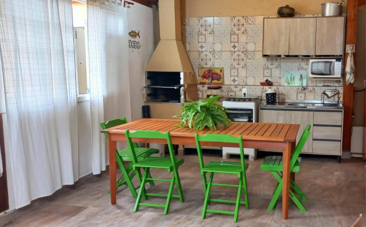 Casa Praia da Pinheira a 50m praia - Housity