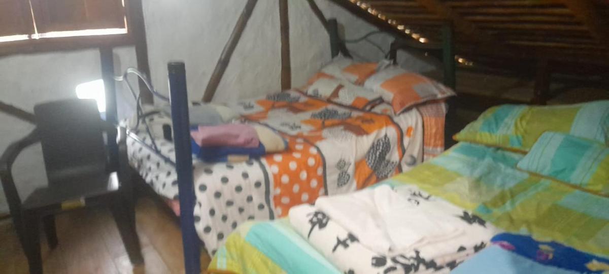 Casa Annunakis - Housity