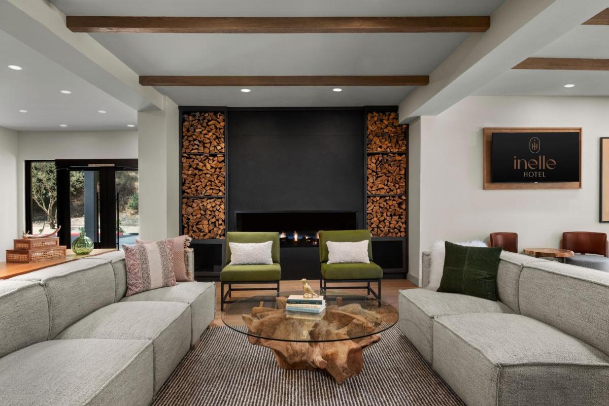 The Inelle, Oakhurst Yosemite, a Tribute Portfolio Hotel - Housity