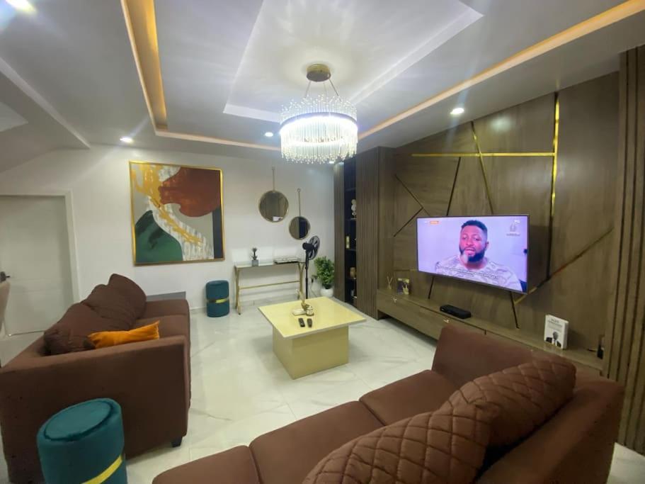 HST - Elevate your experience ! - Housity