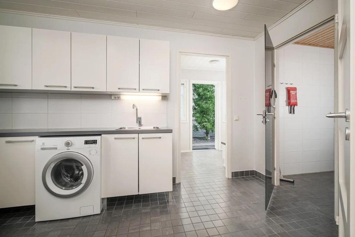 The Grey House - Housity