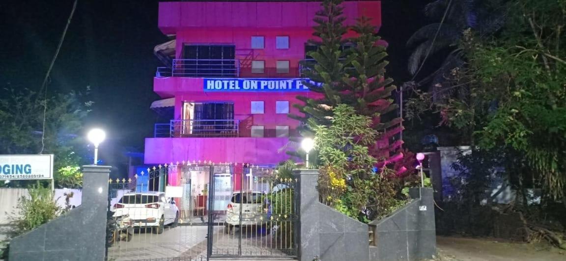 On point plaza - Housity