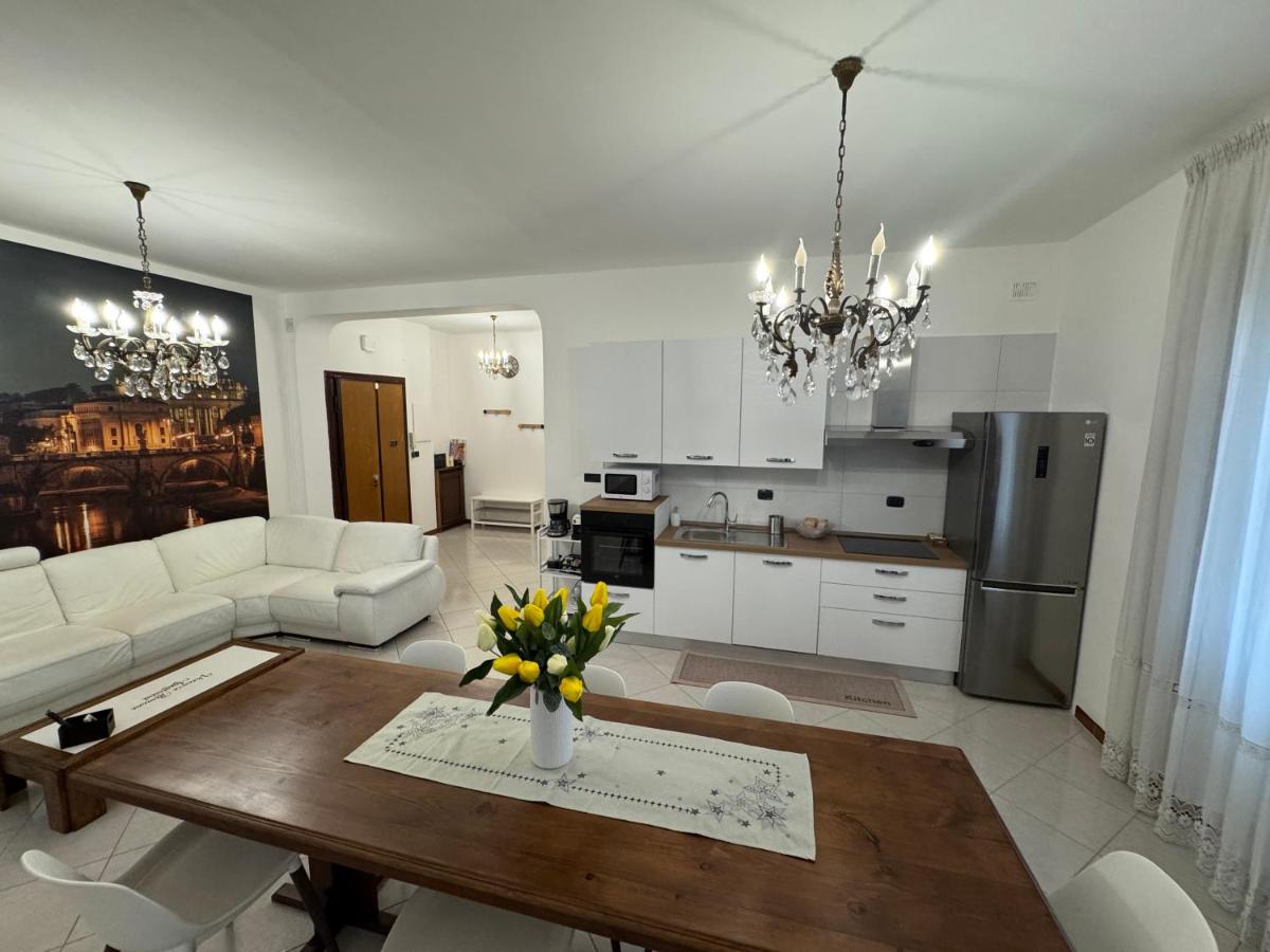 Vacanze Romane Apartment in Rome - Housity