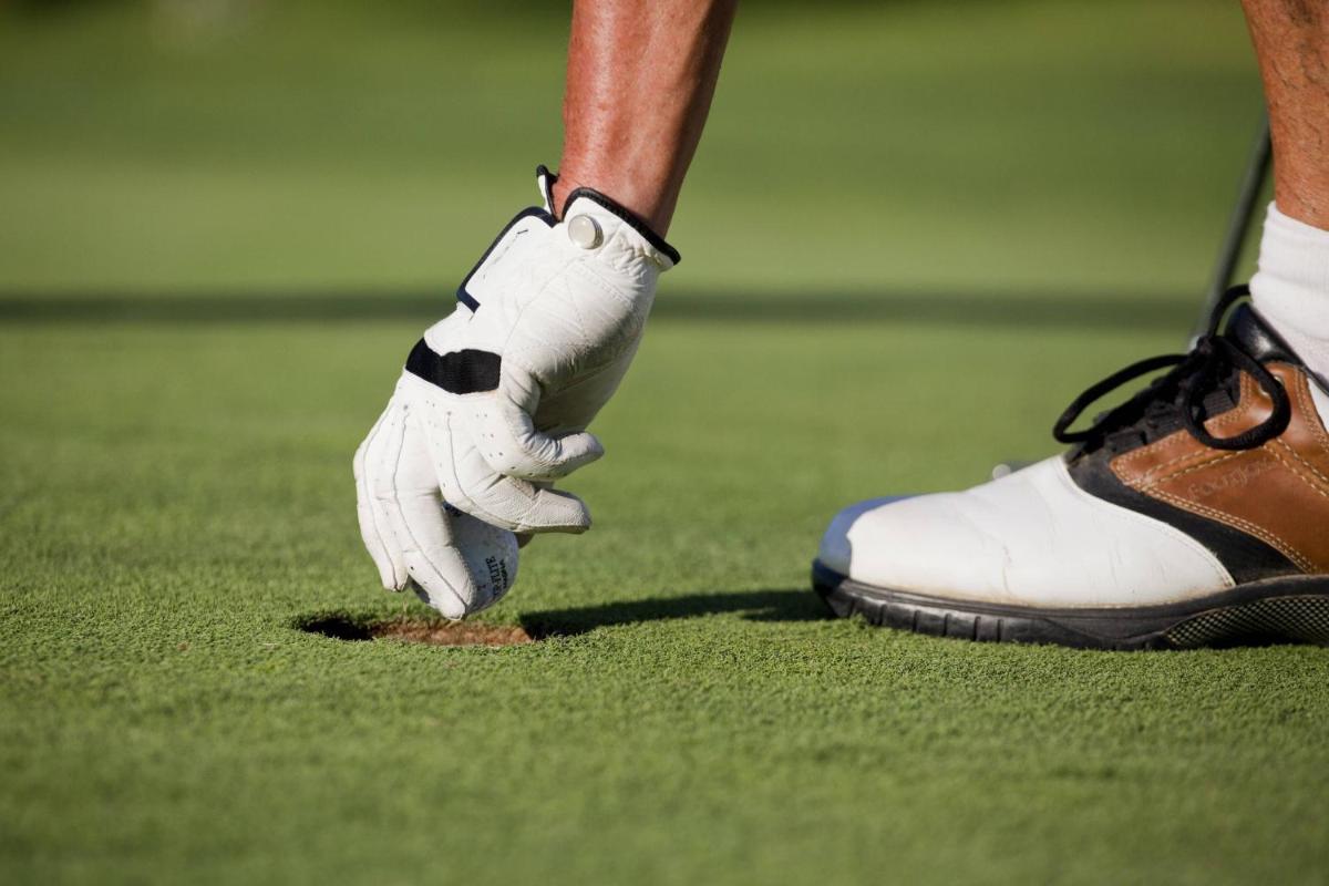 Instalaciones para jugar al golf en el hotel o alrededores