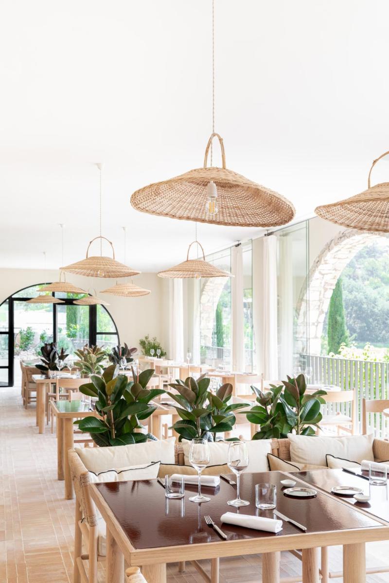 Restaurant ou autre lieu de restauration dans l'établissement Le Couvent des Minimes, un Hôtel & Spa L'Occitane en Provence