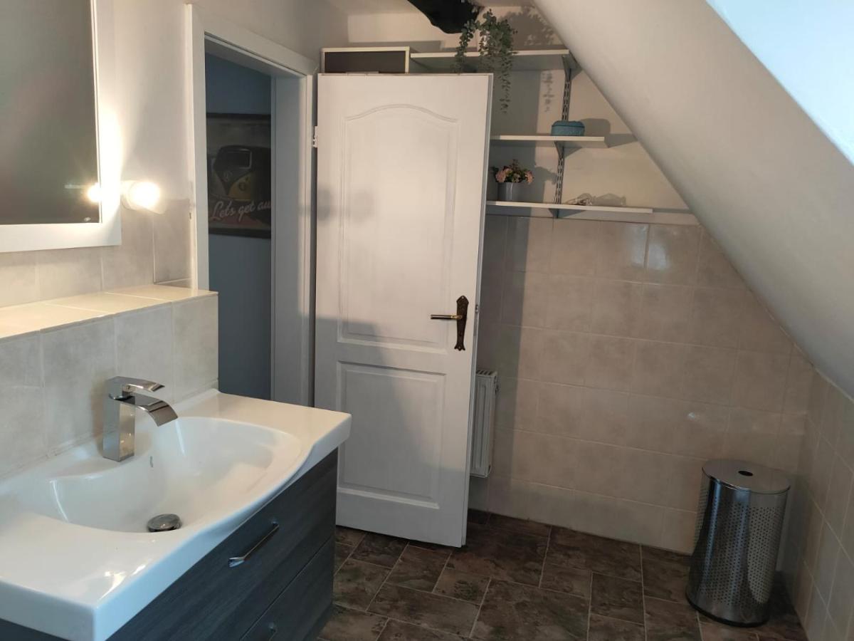Schönes Messe-Ferien Apartment mit vielen Extras - Housity