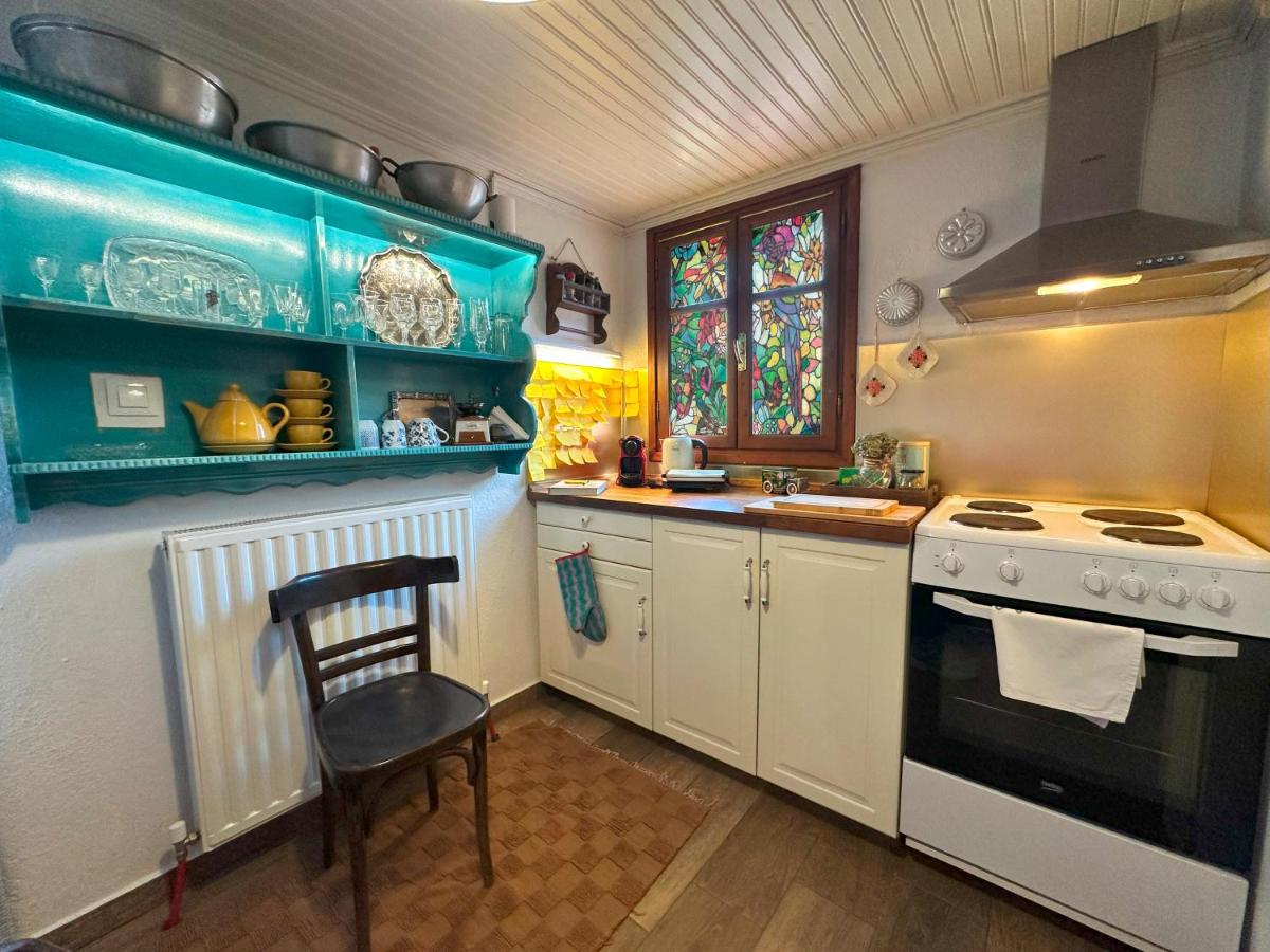 Renovated Old Manor House With Yard - Housity