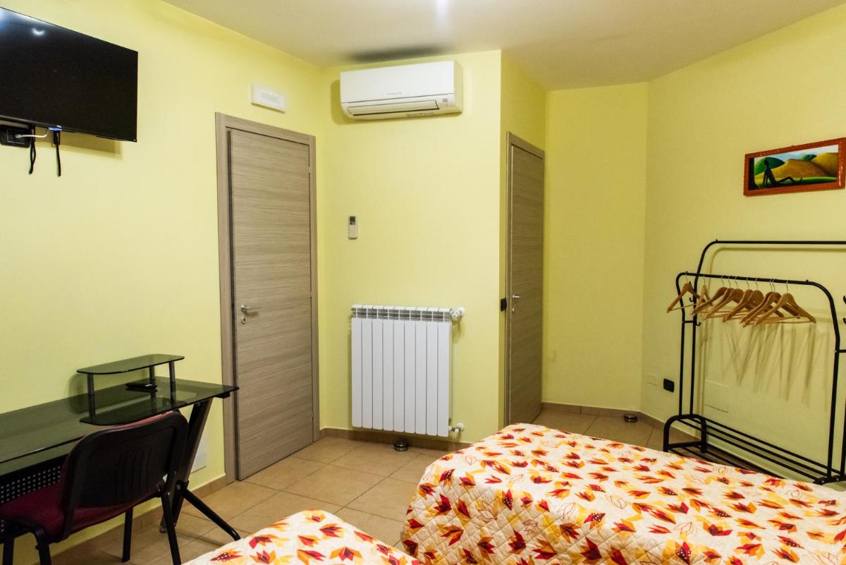 B&B La Piazzetta - Housity