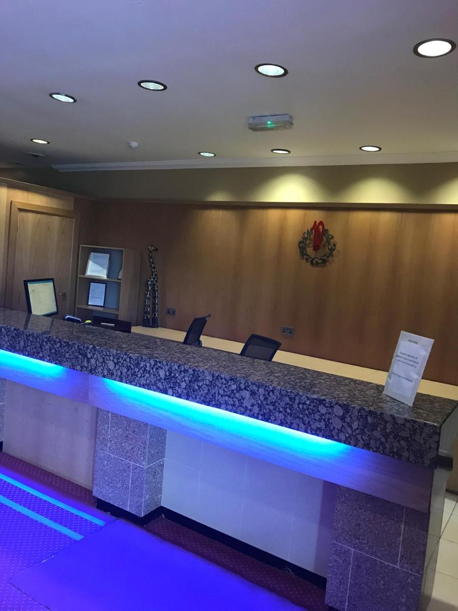 Hill Park Hotel - Housity