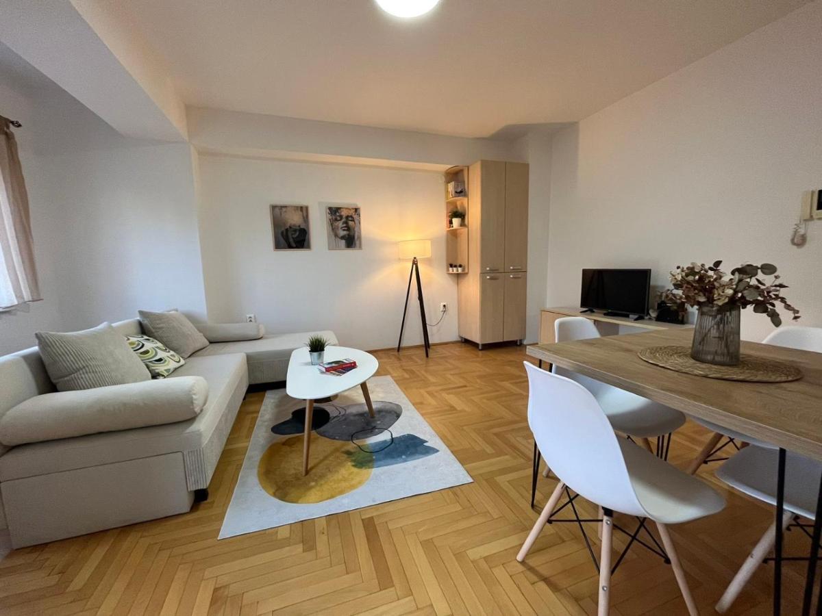 Best Value-Apartment in Skopje - Housity