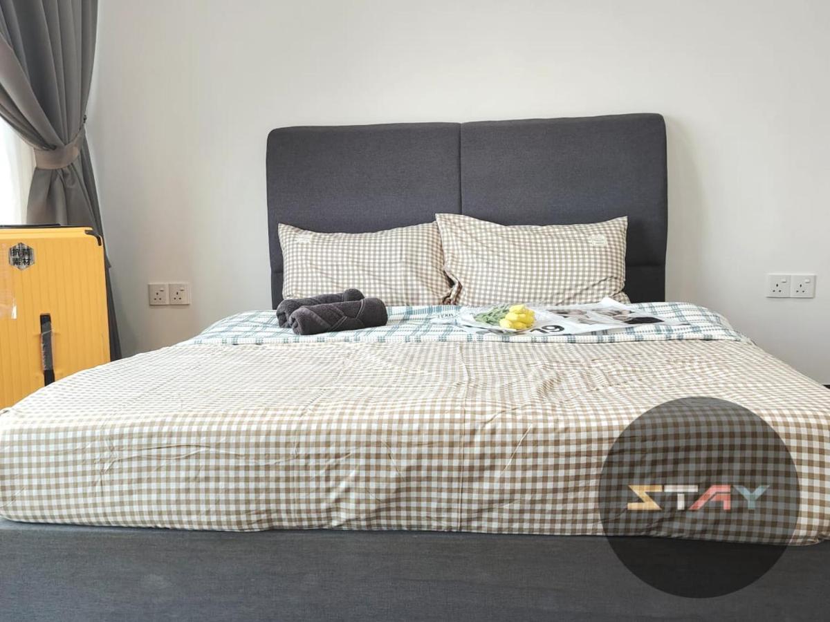Almas Cozy Studio Escape Netflix 100mbps BySTAY - Housity