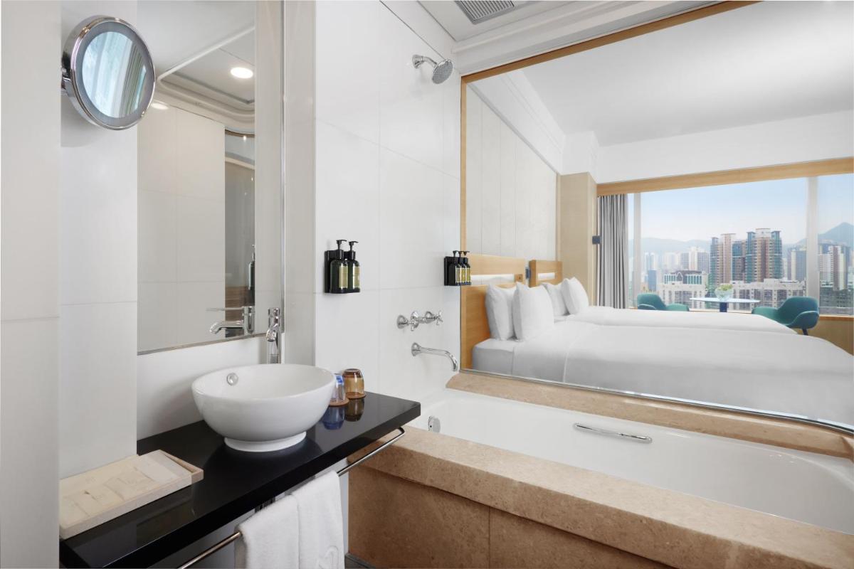 Nina Hotel Tsuen Wan West - Housity