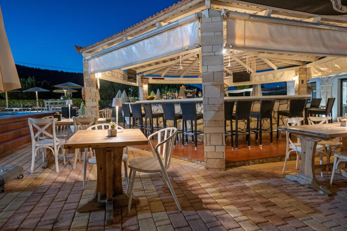 Nikos Apartments - Hizvo