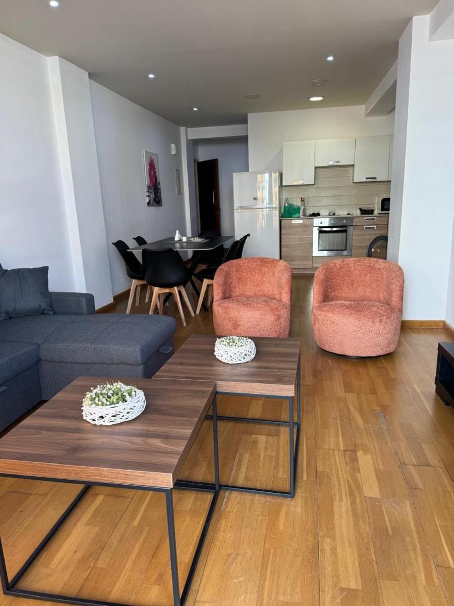 Ithaki Phinikoudes Apartments No. 106 - Housity