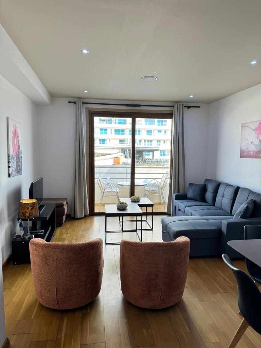 Ithaki Phinikoudes Apartments No. 106 - Housity