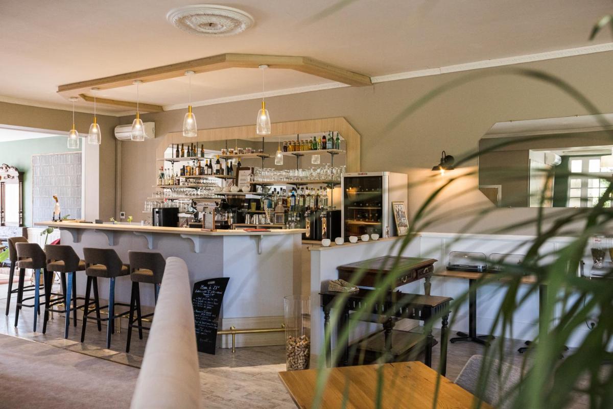 Logis Hôtel Restaurant Le Lascaux - Housity