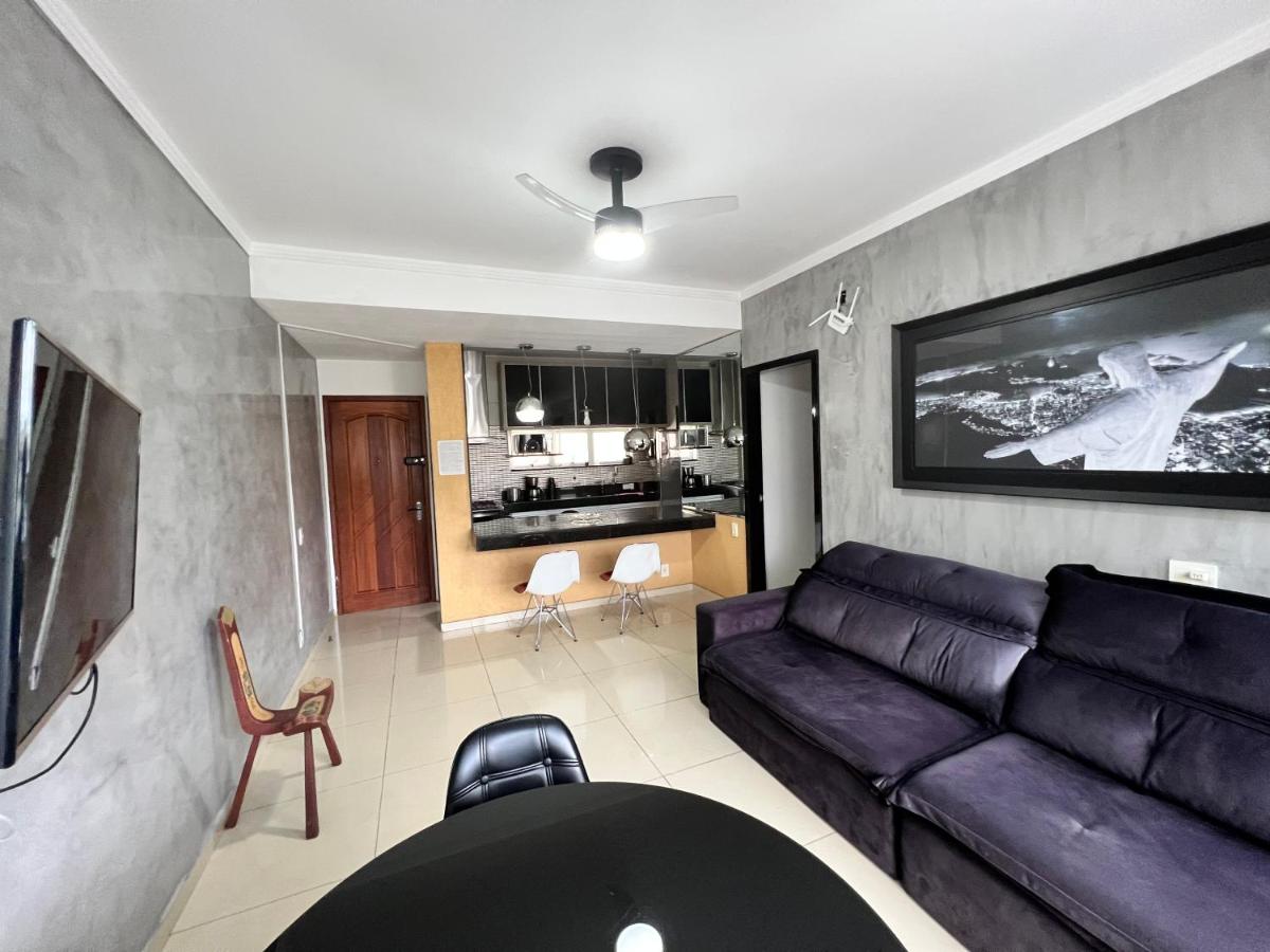 Ap1103RuaAtorPauloGustavo ao lado Praia Icaraí 2quartos 1 suíte 15m2 2 banheiros garagem paga Wifi 300megas - Housity