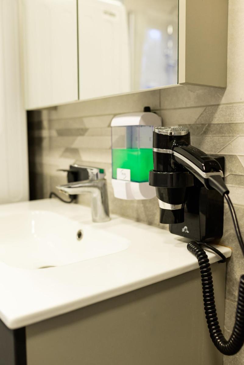 Ojakalda Puhkekeskus - Housity