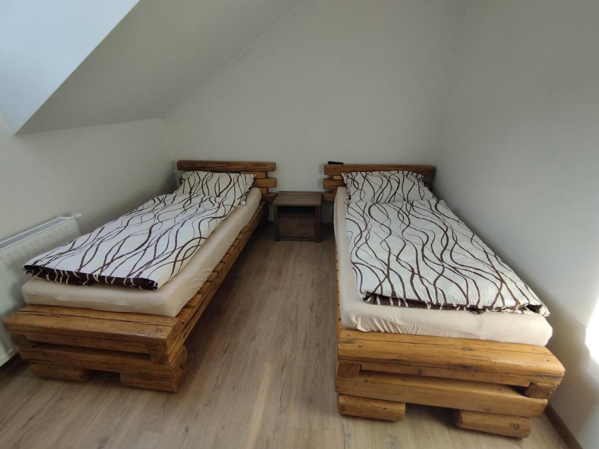 Ubytování v Žimrovicích - Housity
