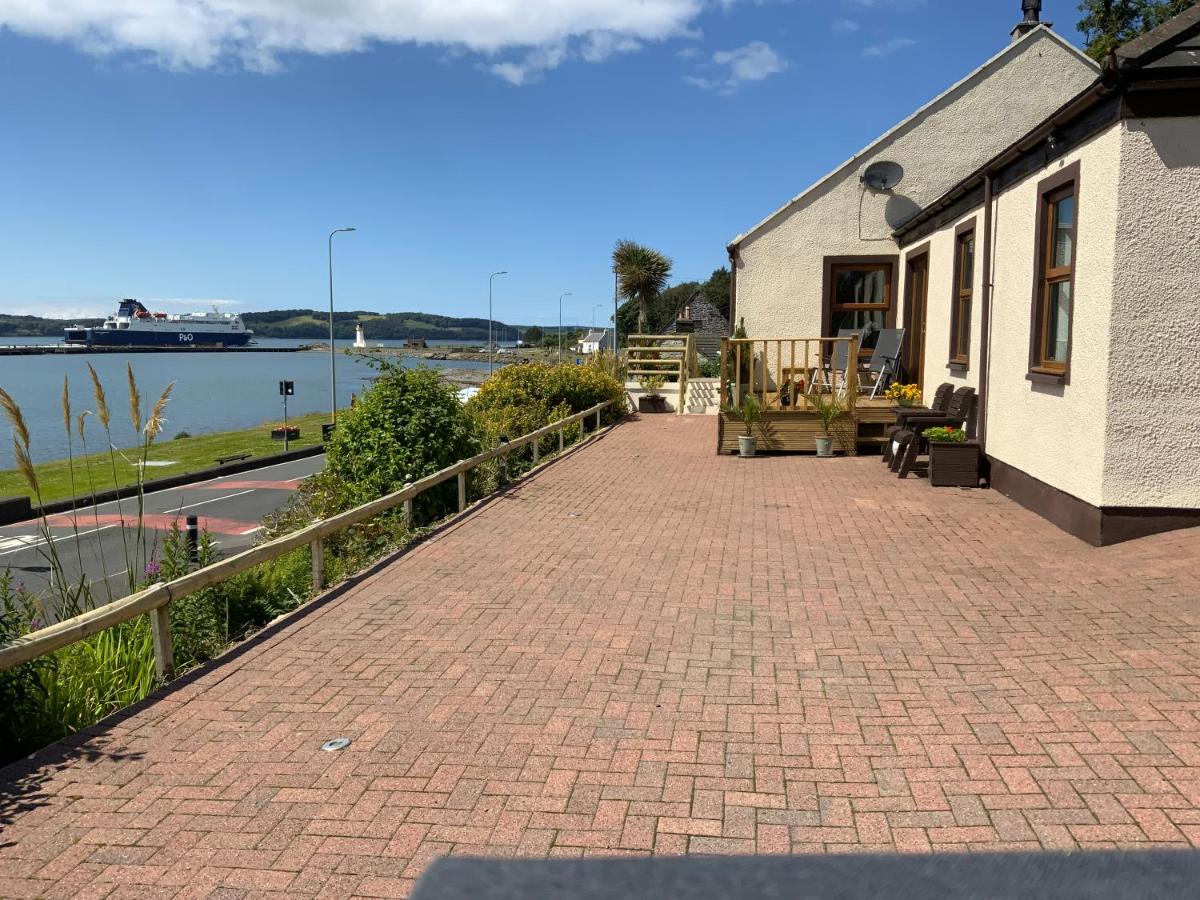 Cairnryan Bed and Breakfast - Housity