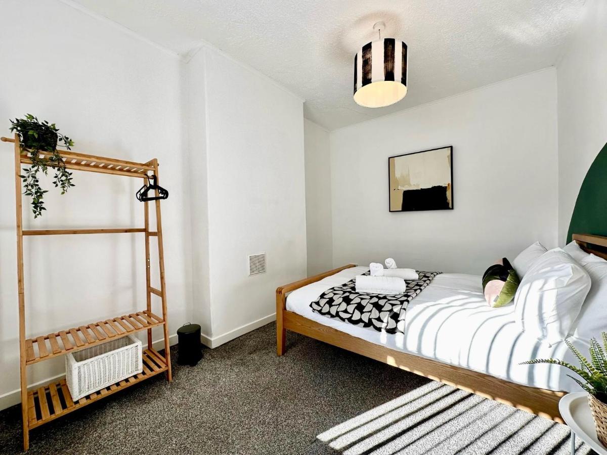 Spacious 3-Bedroom Family Home in Ince - Housity