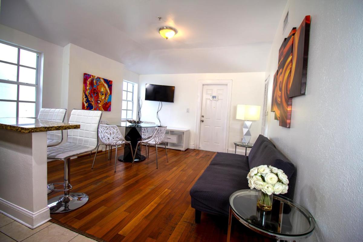 Hispaniola Apartments Part of the Oasis Casita Collection - Housity