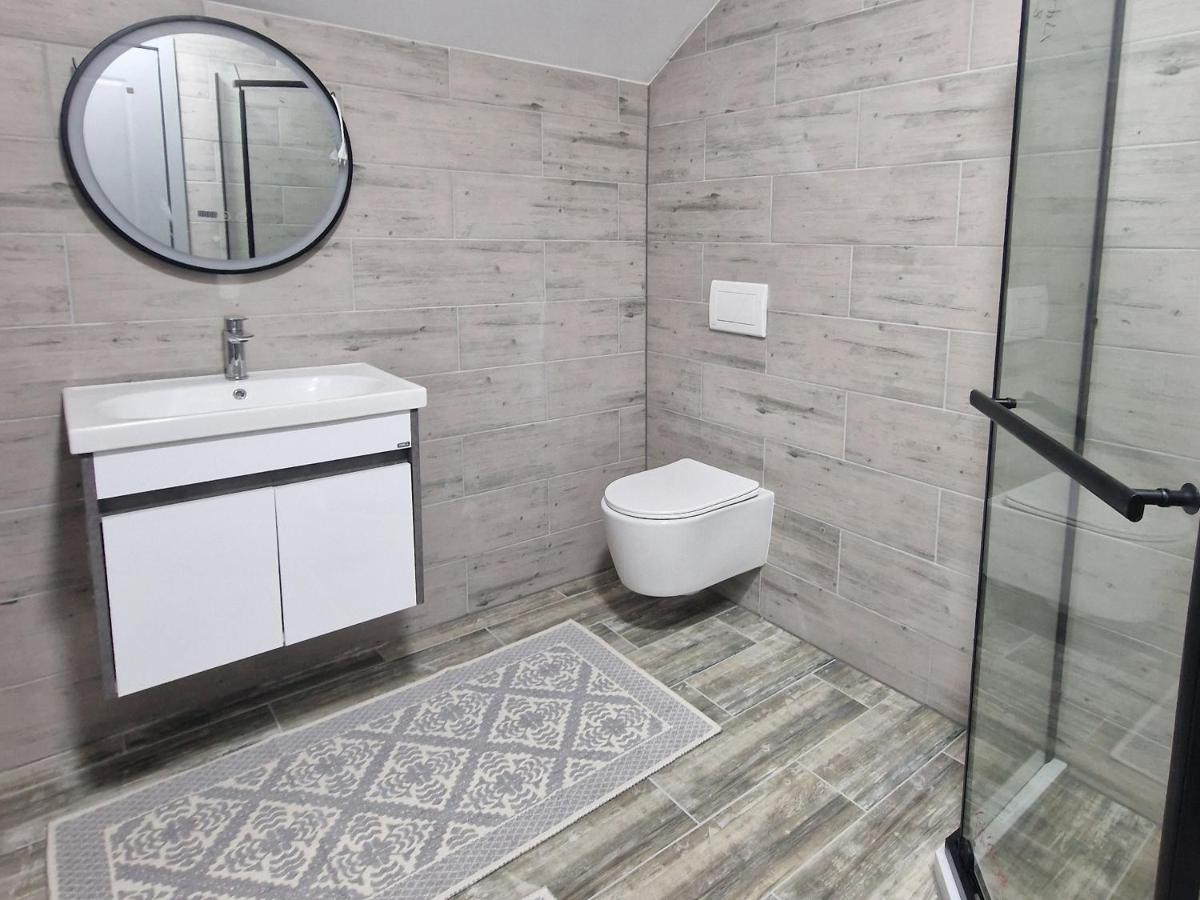 La Banel Hotel - Housity