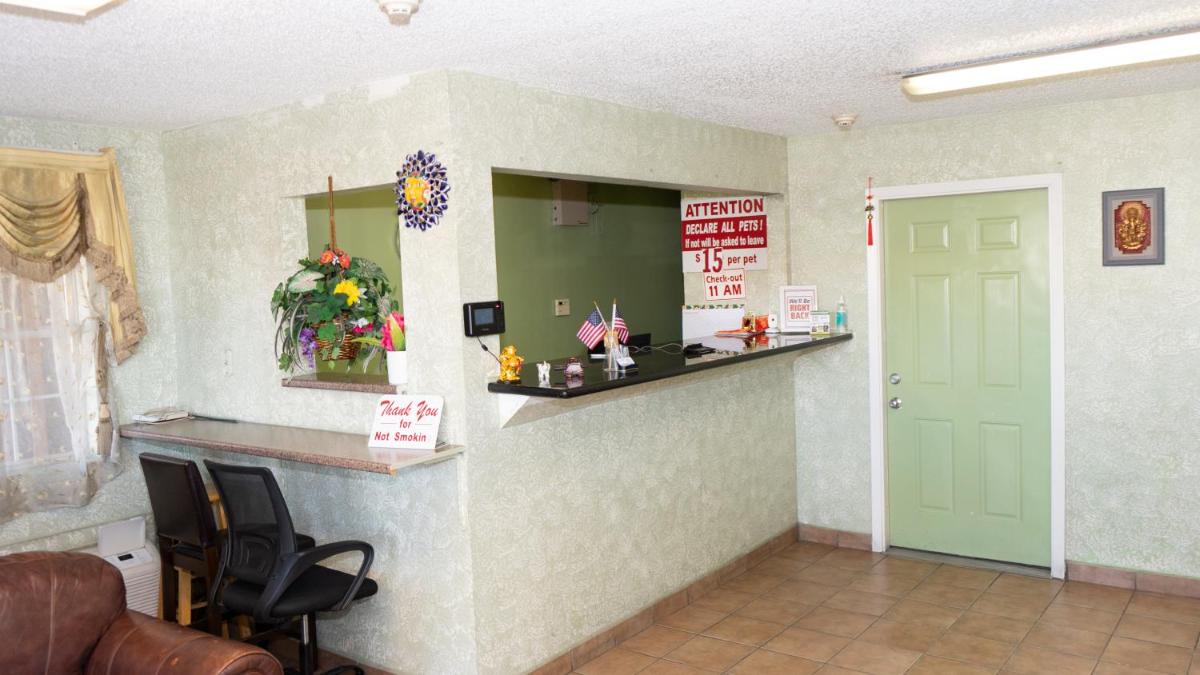 Colonial Inn Hammond - Housity