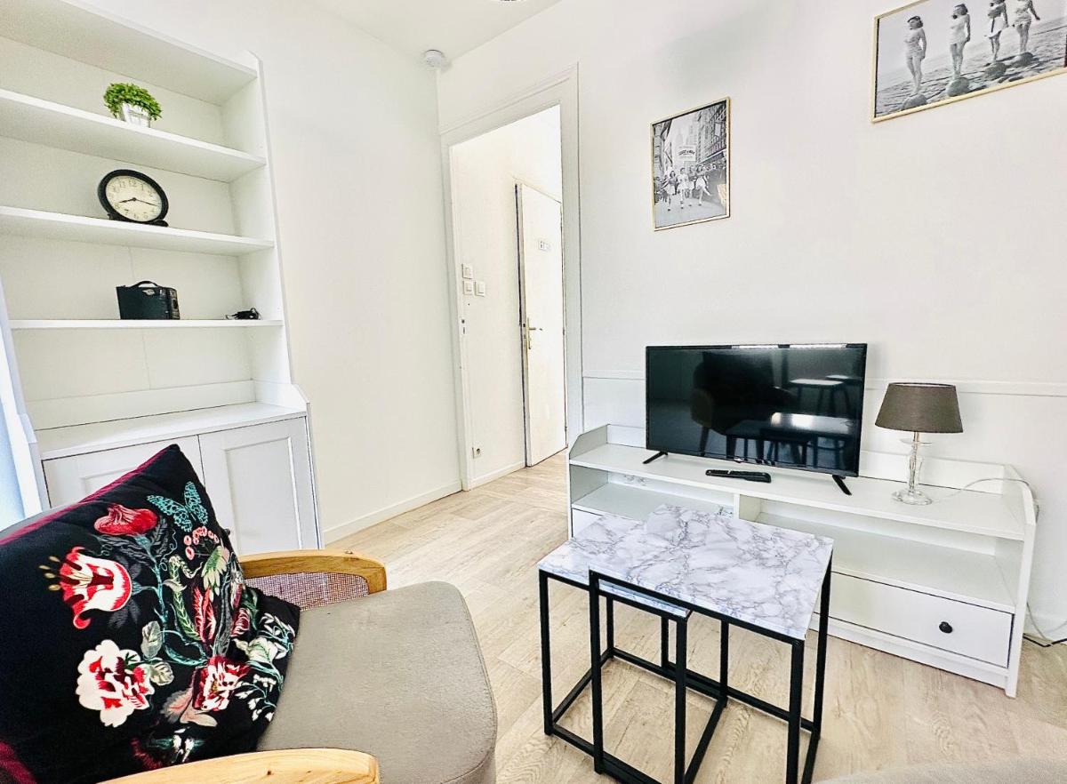 Studio Charme en plein Centre-Ville Wifi et Parking - Housity