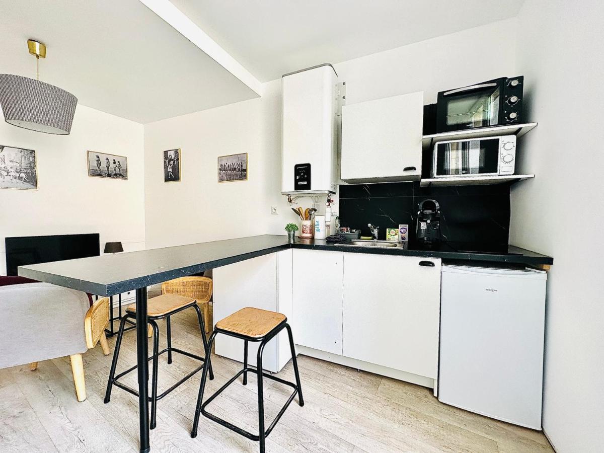Studio Charme en plein Centre-Ville Wifi et Parking - Housity