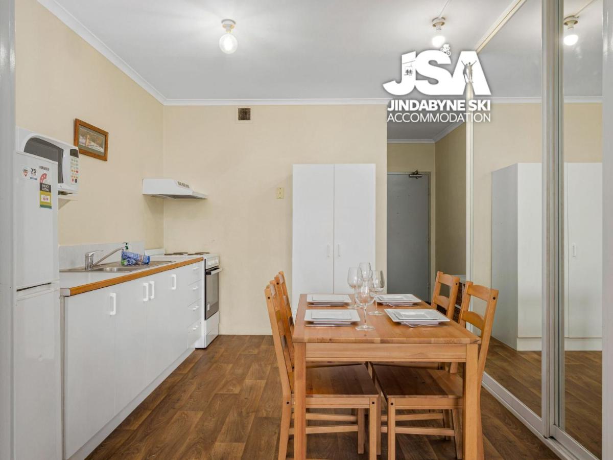 Cascades 5 - Housity