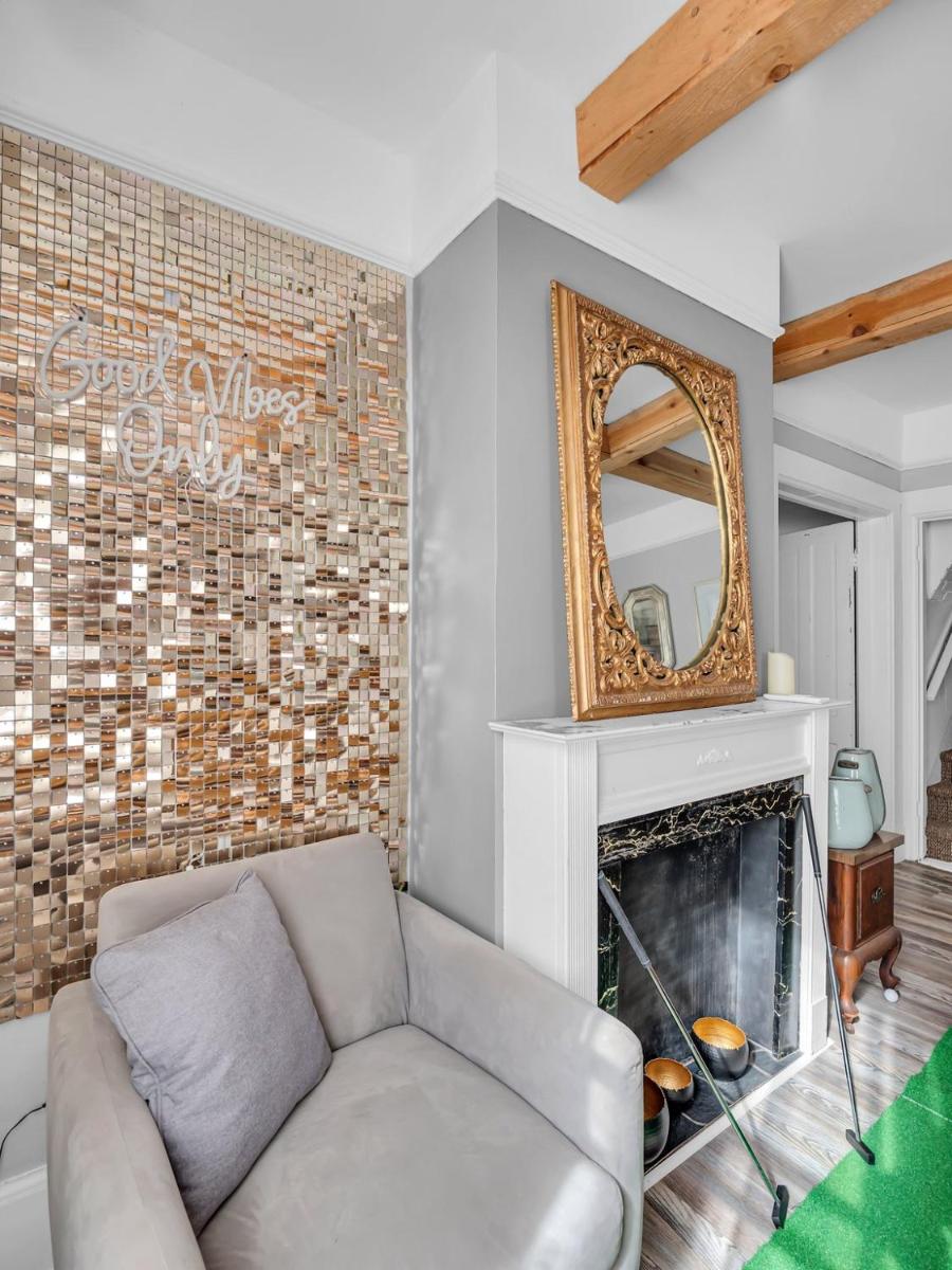The Kelly House - 4 BR Historic Lodge - Downtown - Housity