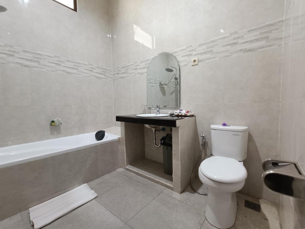 Wisata Bintang Hotel - Housity