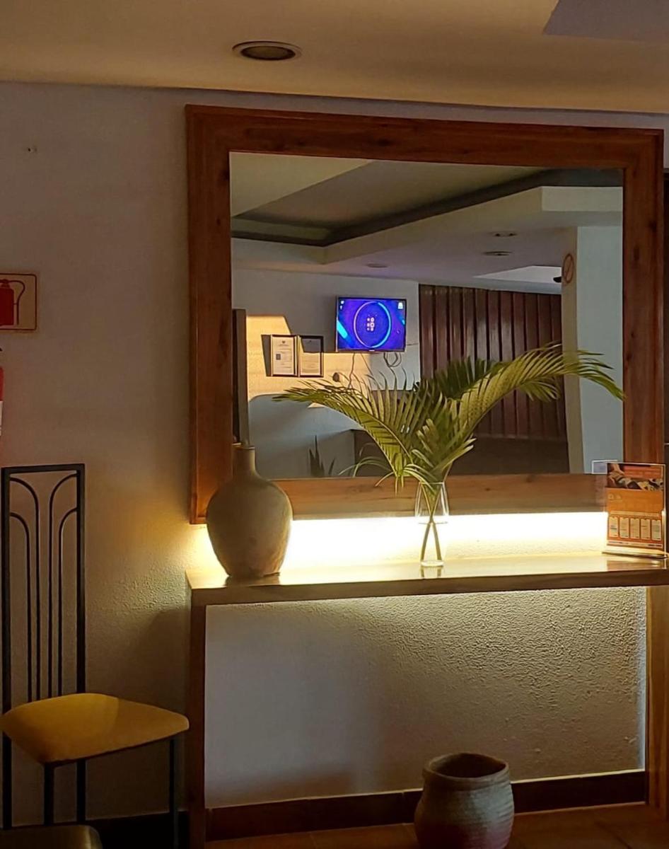Hotel Inhambane - Housity