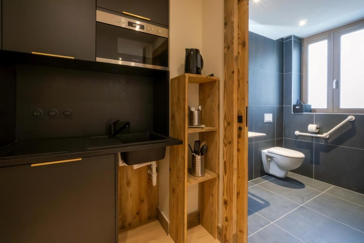 Hostellerie du Petit Saint Bernard - Housity