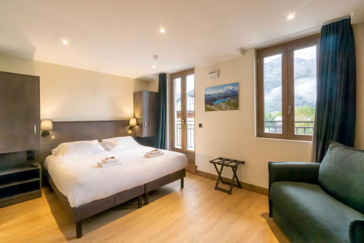 Hostellerie du Petit Saint Bernard - Housity