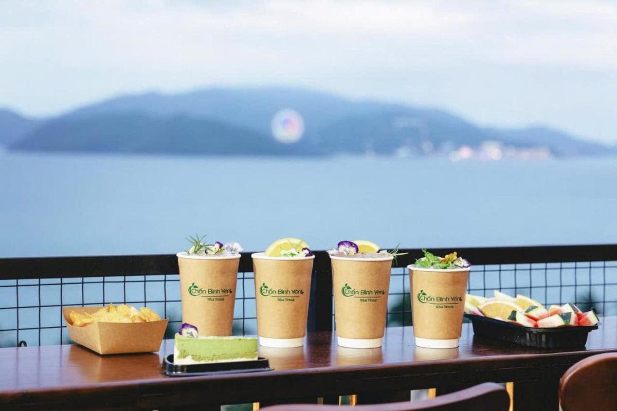 Happy Light Beach Hotel - Housity